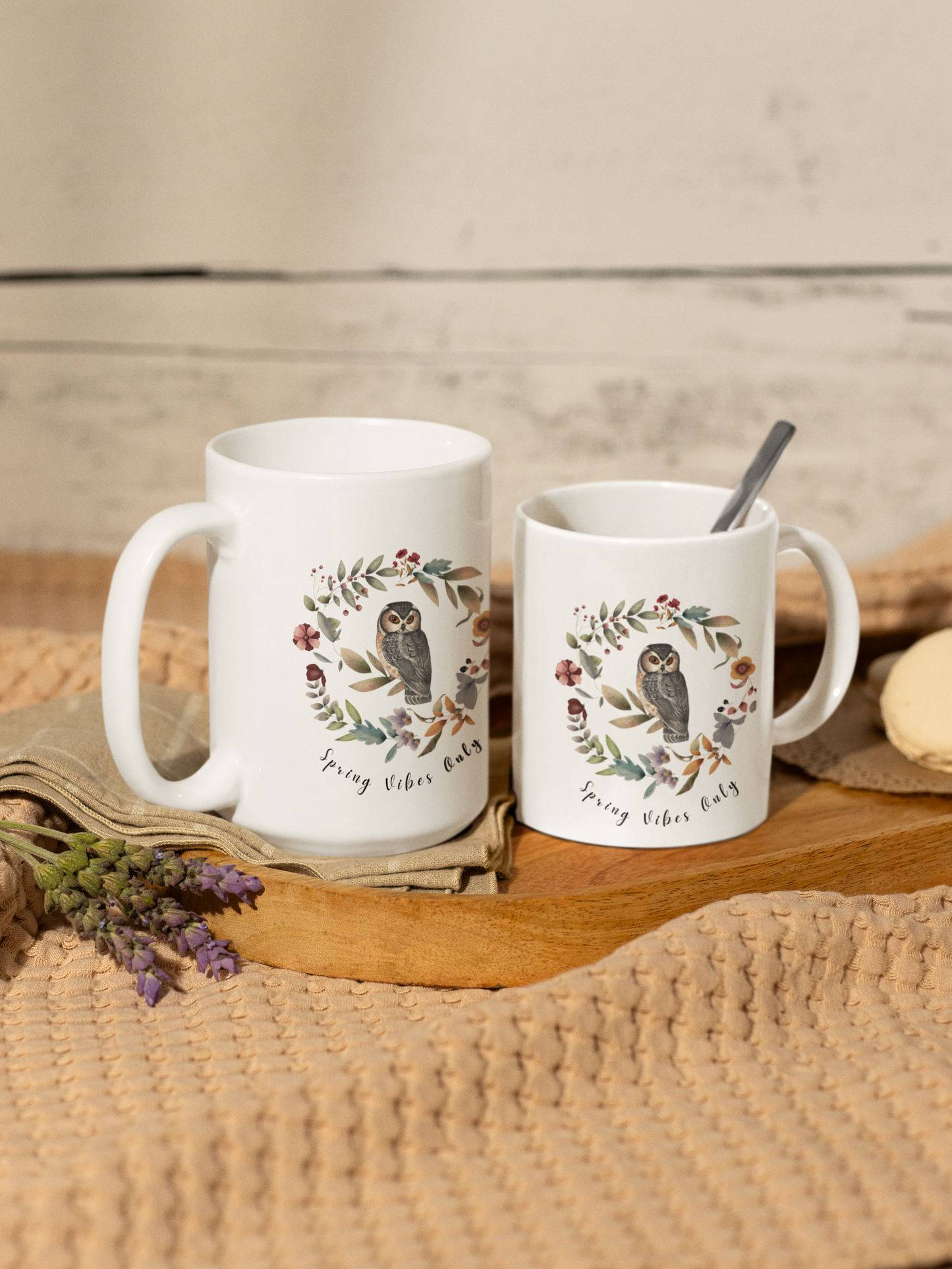 Comparison of the 11oz and 15oz sizes of the Bloom On Coffee Mug, clearly illustrating the size difference and capacity.